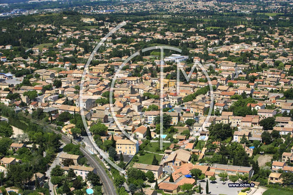 Photo aérienne - Saint-Saturnin-lès-Avignon