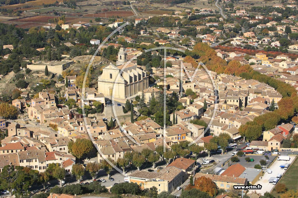 Photo arienne de Eglise de Bedoin