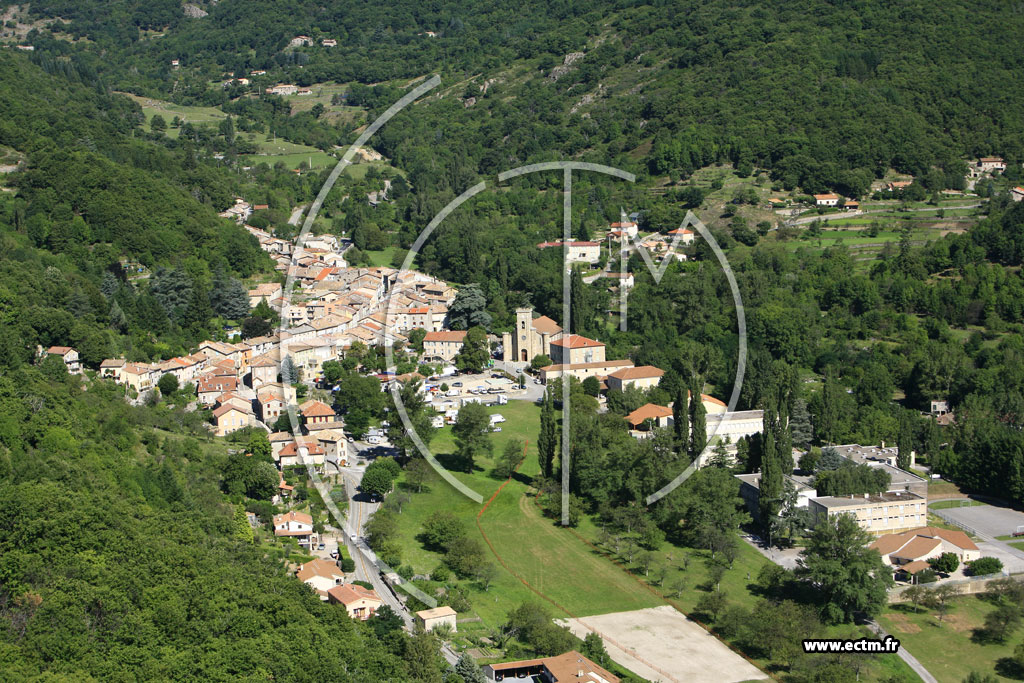 Photo arienne de Montpezat sous Bauzon