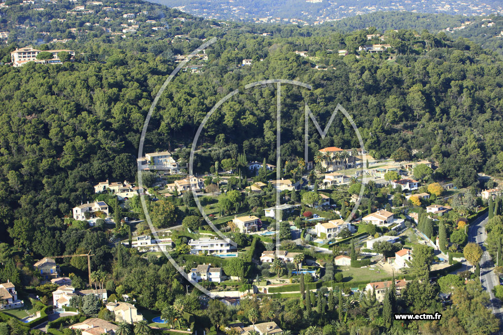 Photo arienne de La Colle-sur-Loup (Route du Vieux Pont)