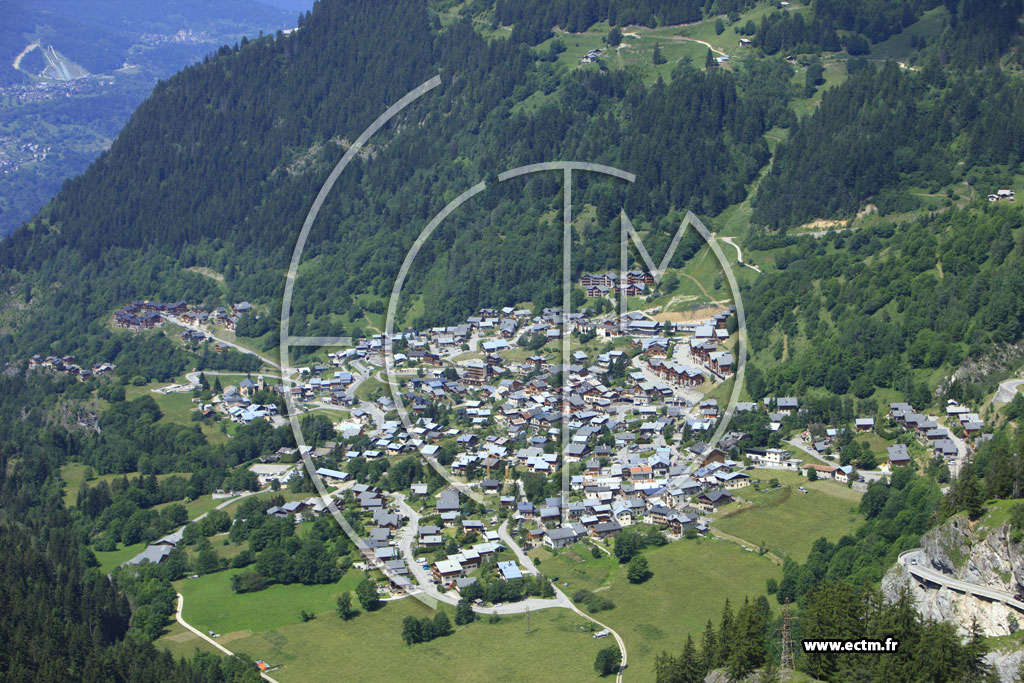 Photo arienne de Champagny-en-Vanoise