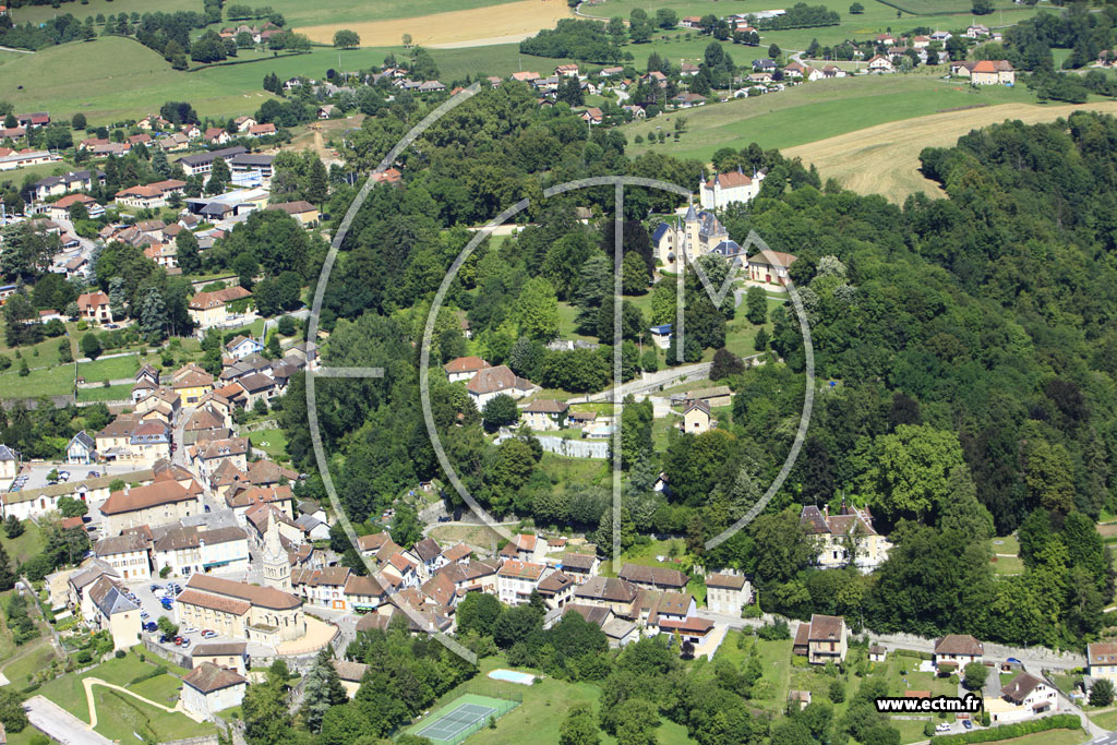 Photo aérienne - Saint-Geoire-en-Valdaine