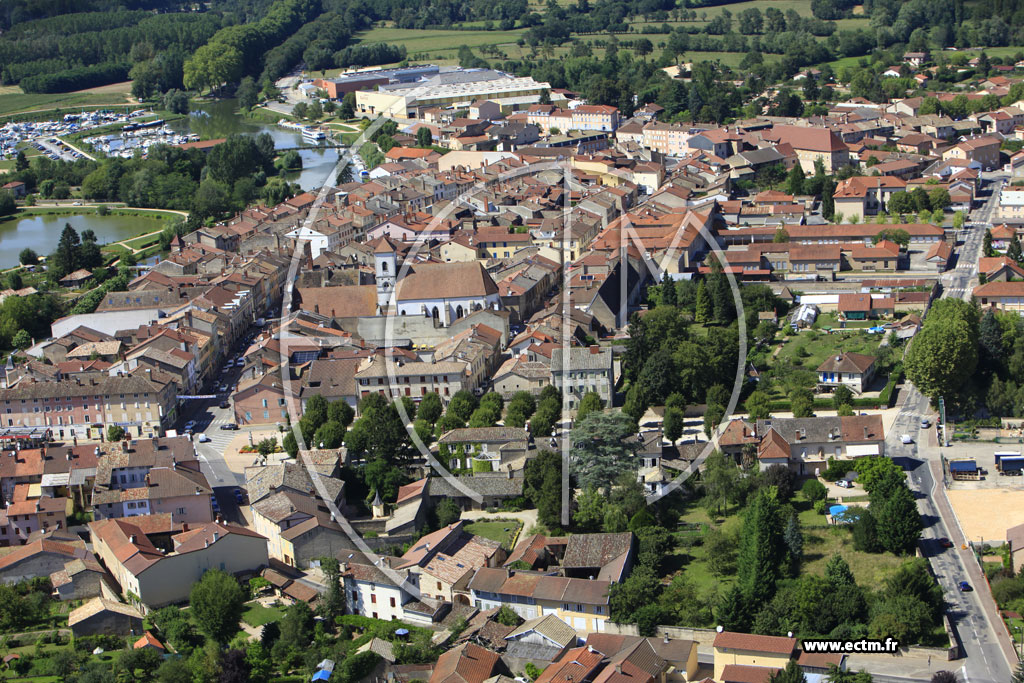 Photo arienne de Pont-de-Vaux