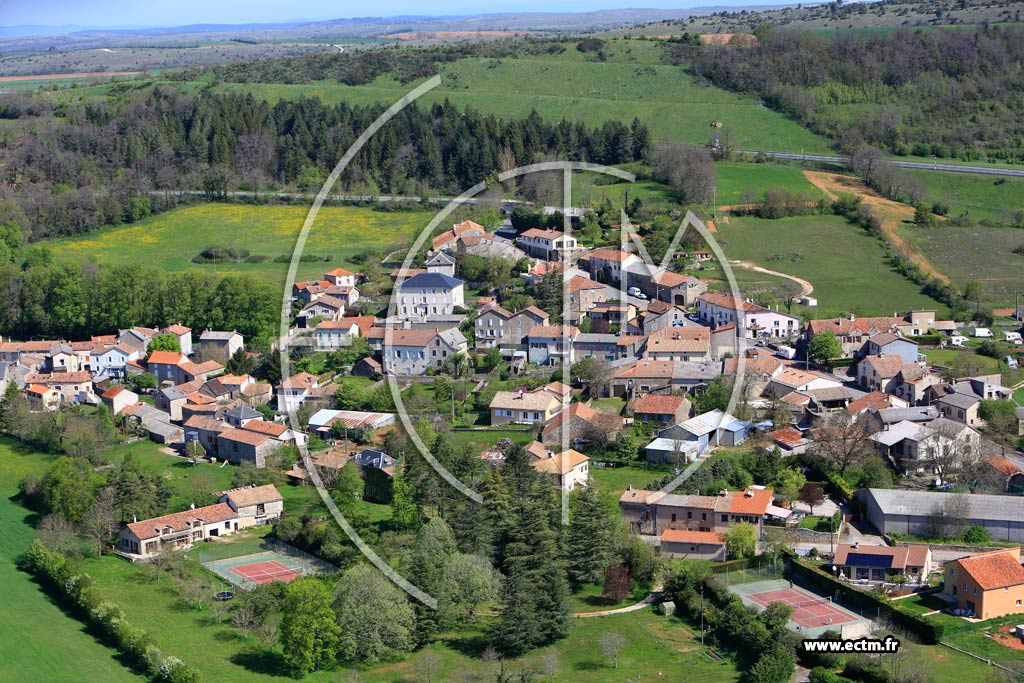 Photo arienne de L'Hospitalet-du-Larzac