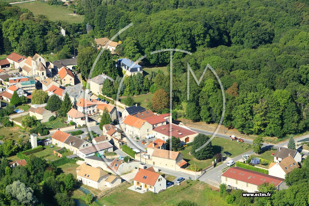 Photo arienne de Coulommes-la-Montagne