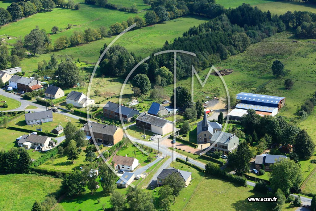 Photo aérienne - Sévigny-la-Forêt