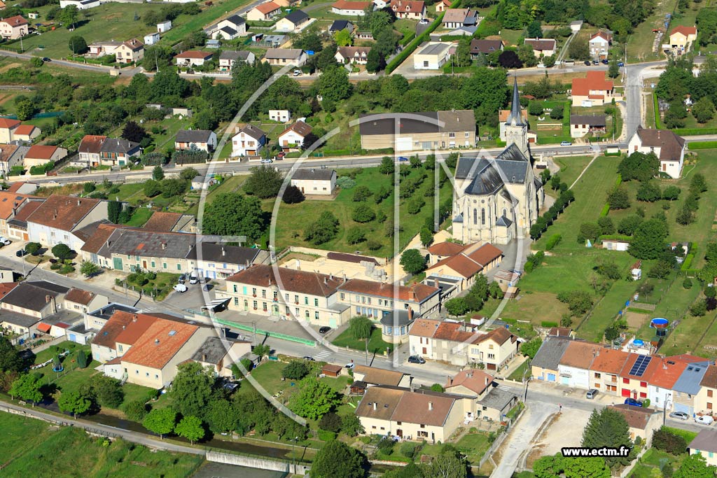 Photo arienne de Dugny-sur-Meuse