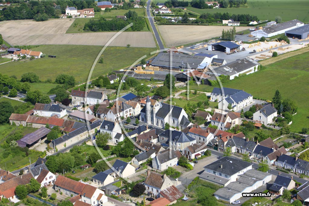 Photo aérienne - Mont-près-Chambord