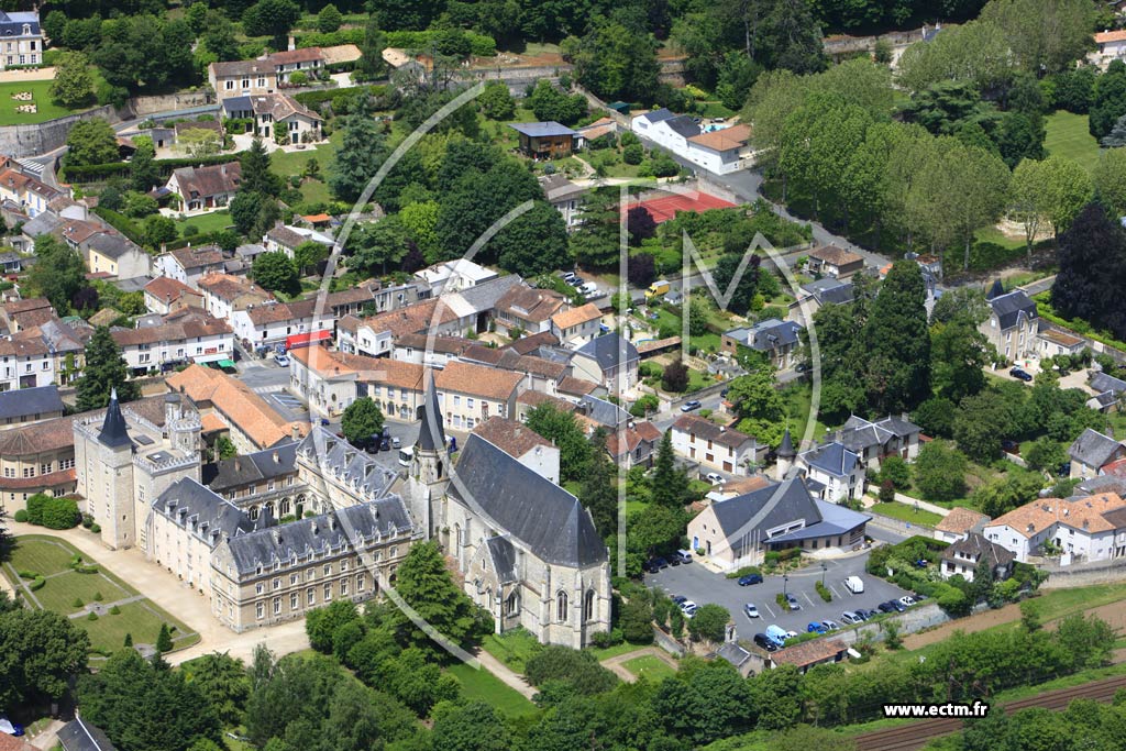 Photo aérienne - Ligugé