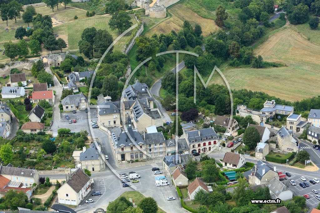 Photo aérienne - Coucy-le-Château-Auffrique