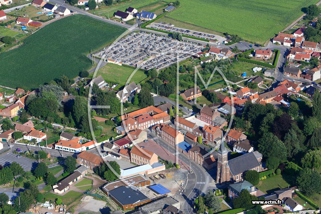 Photo arienne de Allouagne (Quartier de l'Eglise)