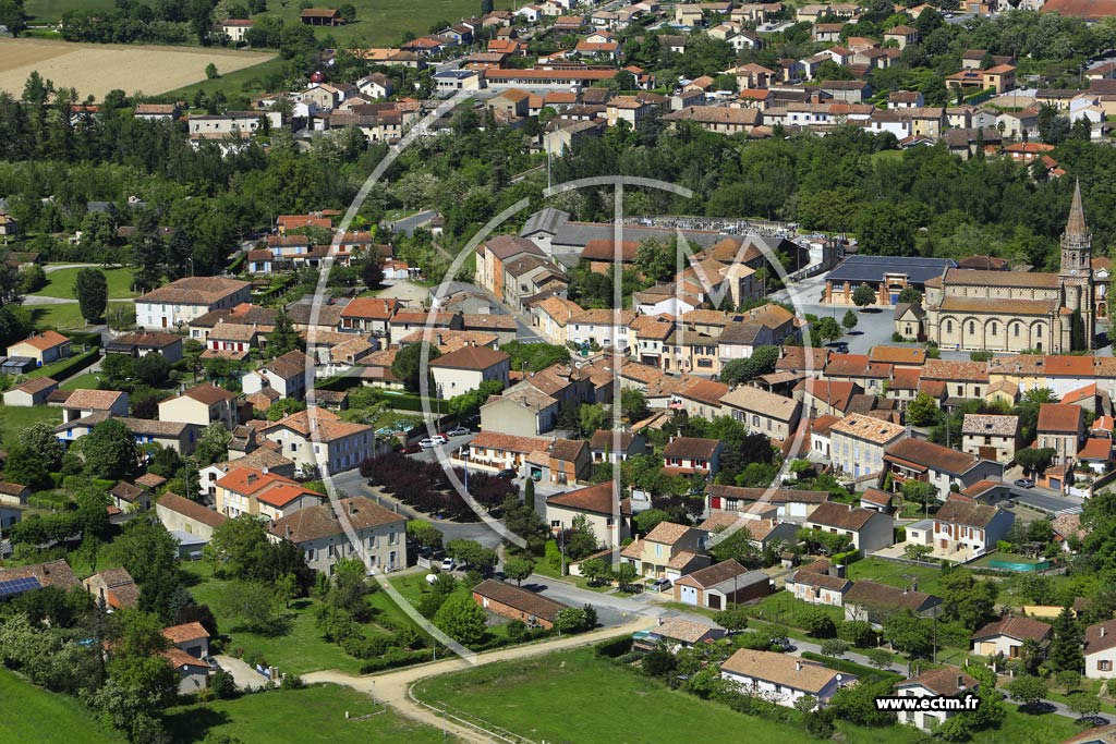 Photo arienne de Saint-Paul-Cap-de-Joux (Centre)