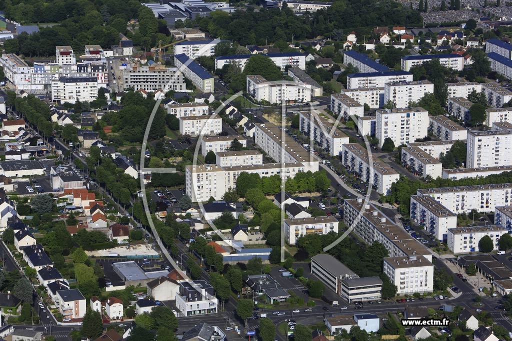 Photo arienne de Jou-ls-Tours (la Rabire)