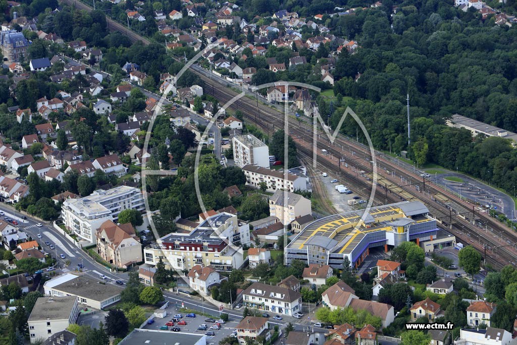 Photo arienne de Combs-la-Ville (Beau Soleil - Gare)