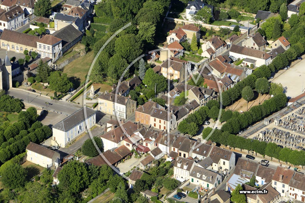 Photo arienne de Villeneuve-sur-Yonne