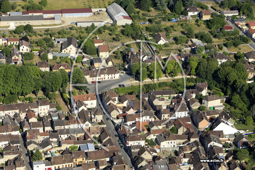 Photo arienne de Villeneuve-sur-Yonne (Centre)