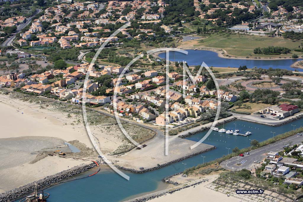Photo arienne de Le Cap dAgde