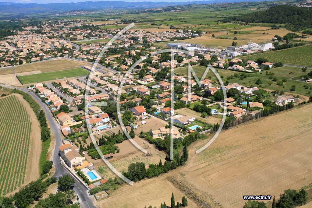 Photo arienne de Lignan sur Orbe