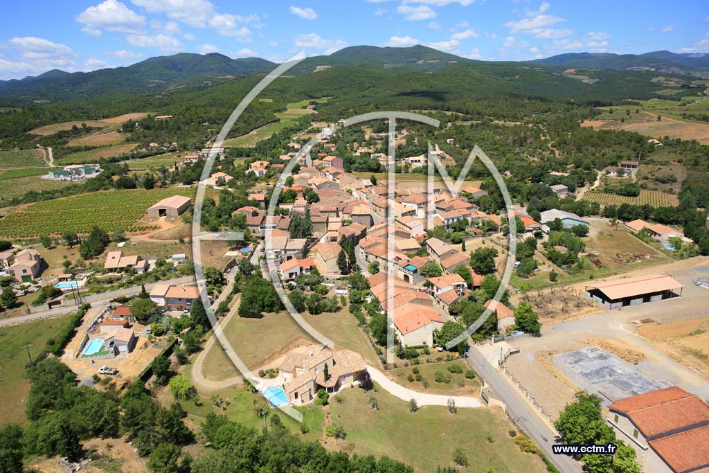 Photo arienne de Prades sur Vernazobre