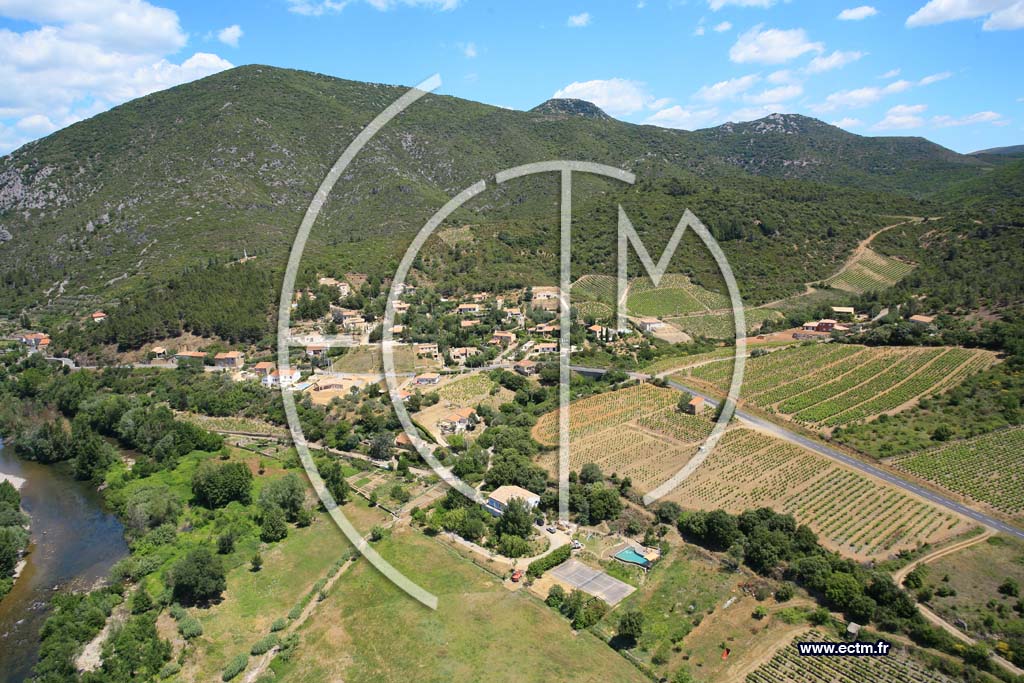 Photo arienne de Roquebrun