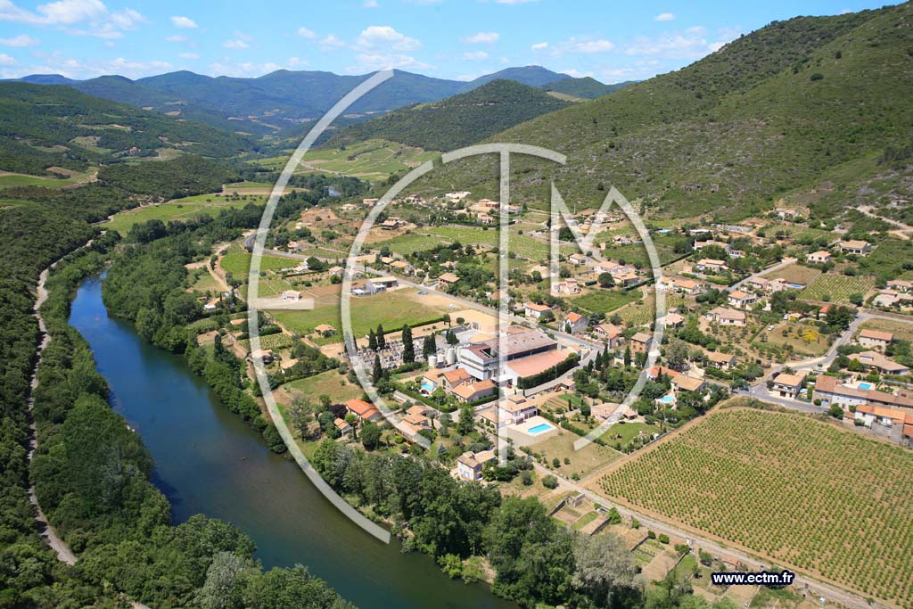 Photo arienne de Roquebrun