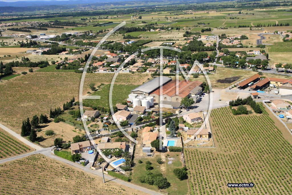 Photo arienne de Saint Marcel sur Aude
