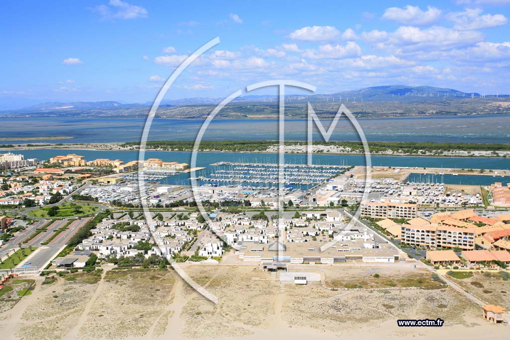 Photo arienne de port leucate