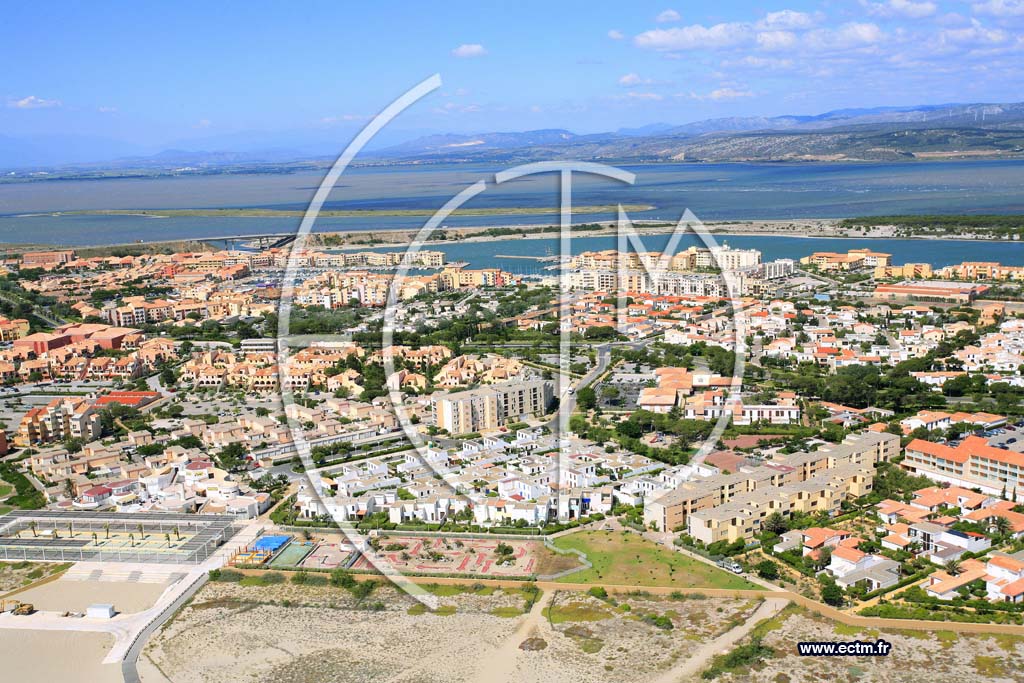 Photo arienne de port leucate