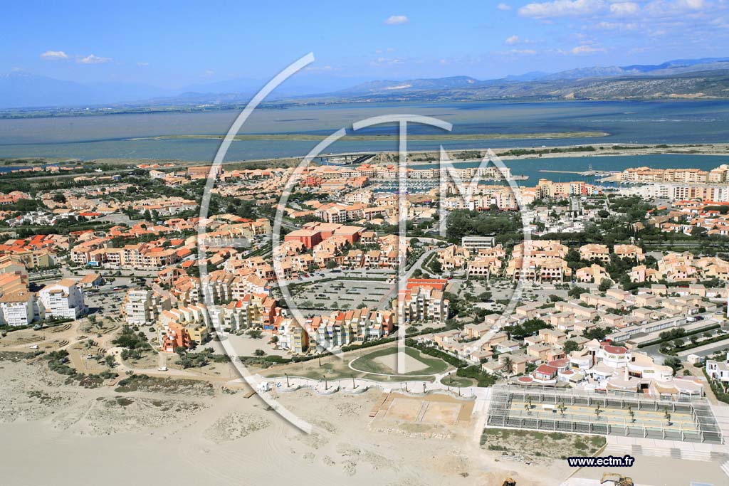 Photo arienne de port leucate