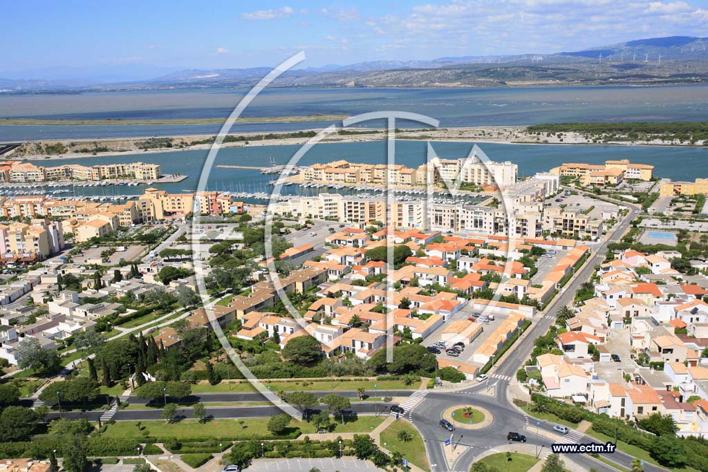 Photo arienne de Port Leucate