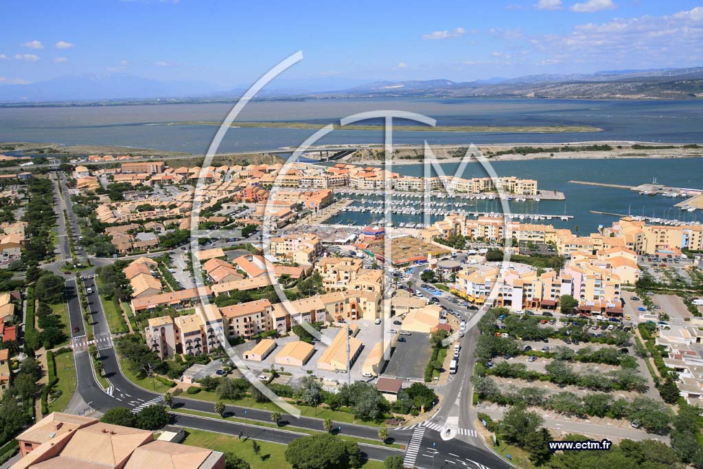 Photo arienne de Port Leucate