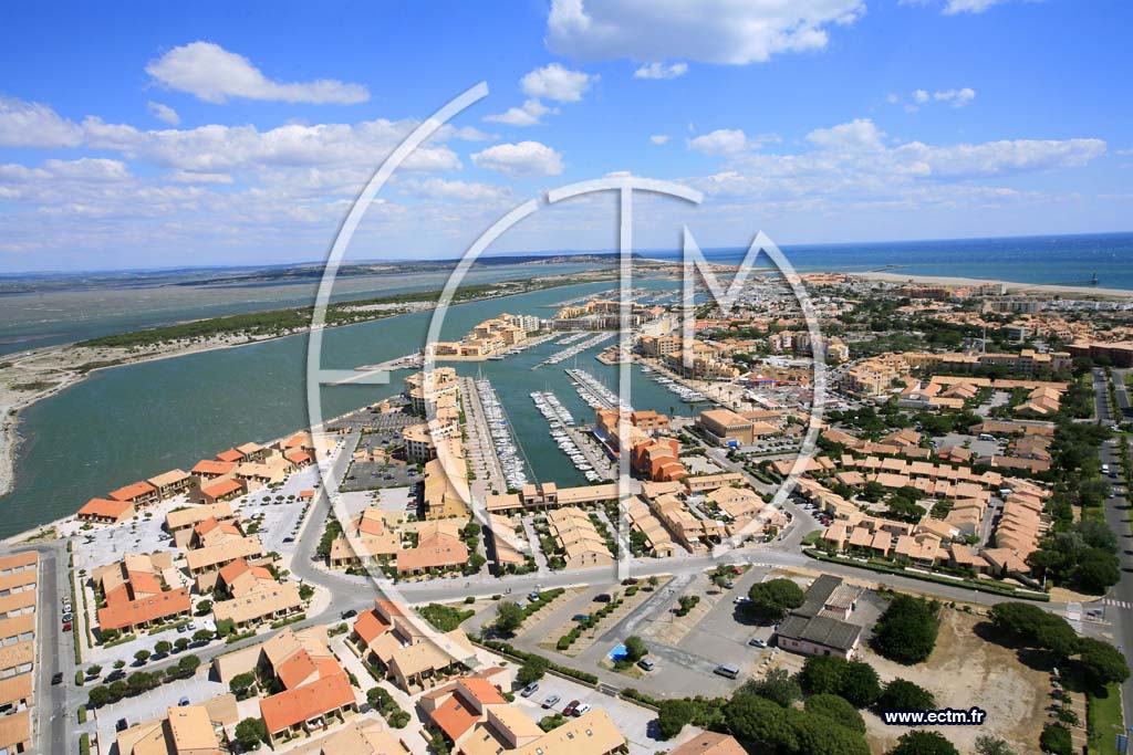 Photo arienne de Port Leucate