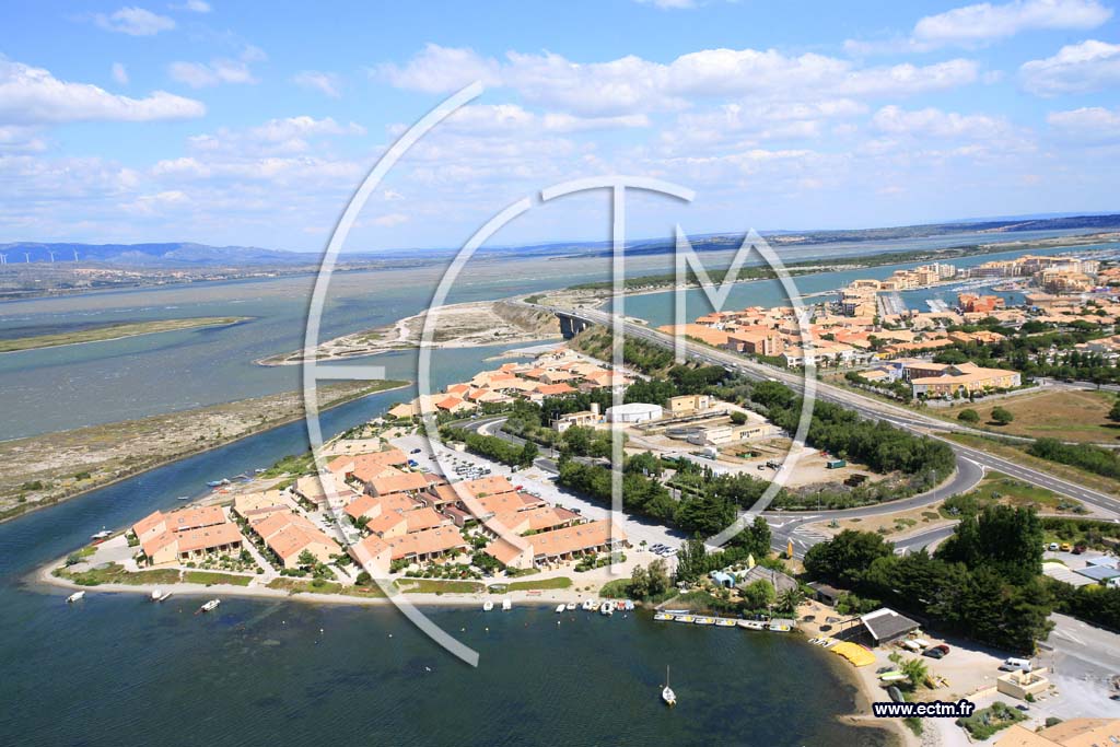 Photo arienne de Port Leucate