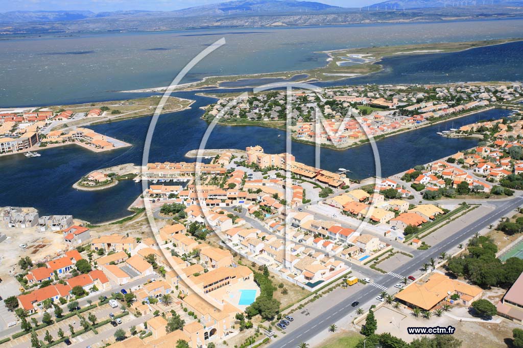 Photo arienne de Port Barcares