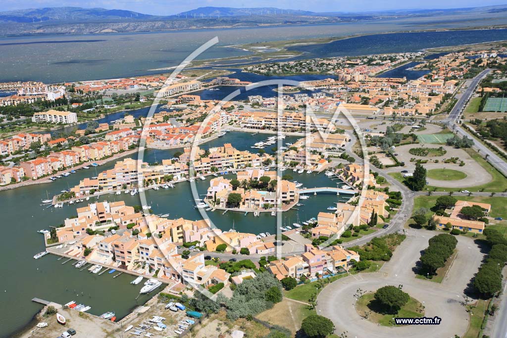 Photo arienne de Port Barcares