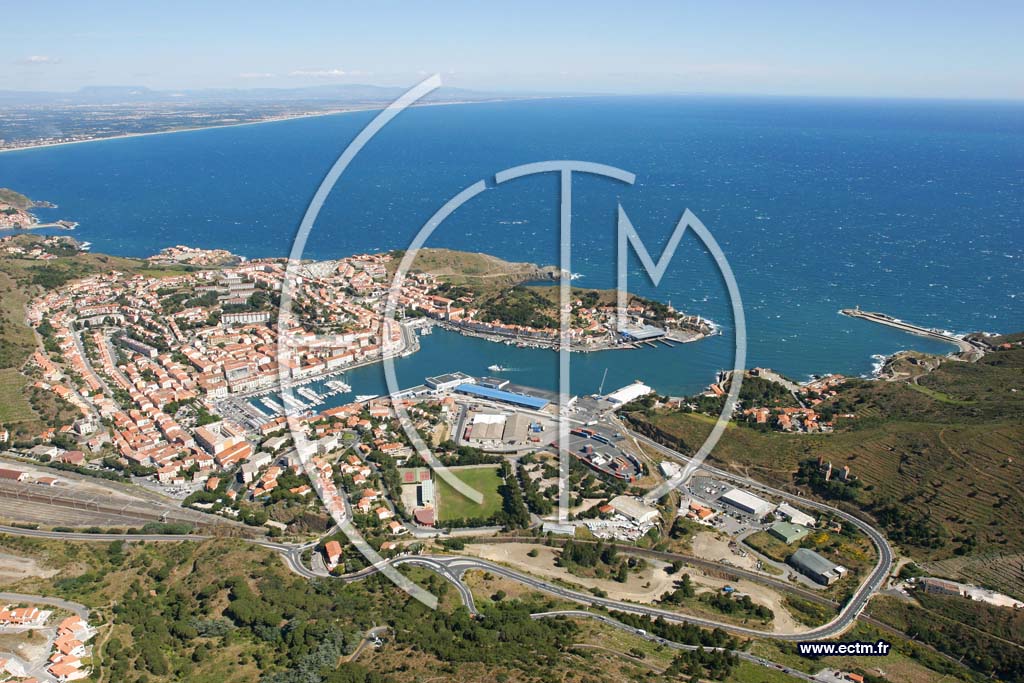 Photo arienne de port vendres