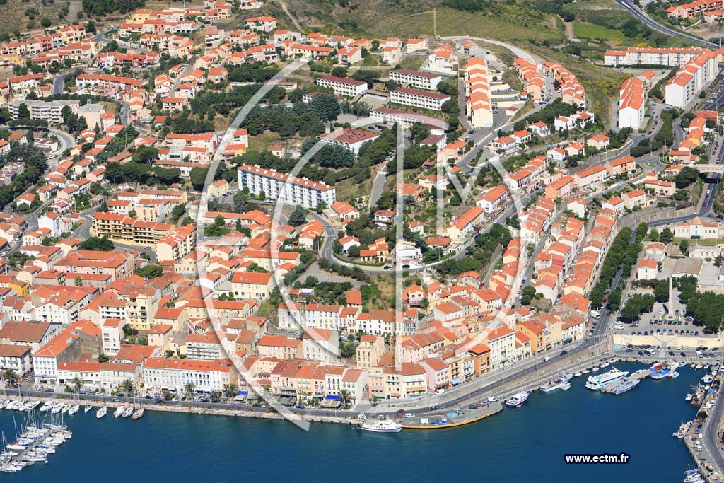 Photo arienne de port vendres