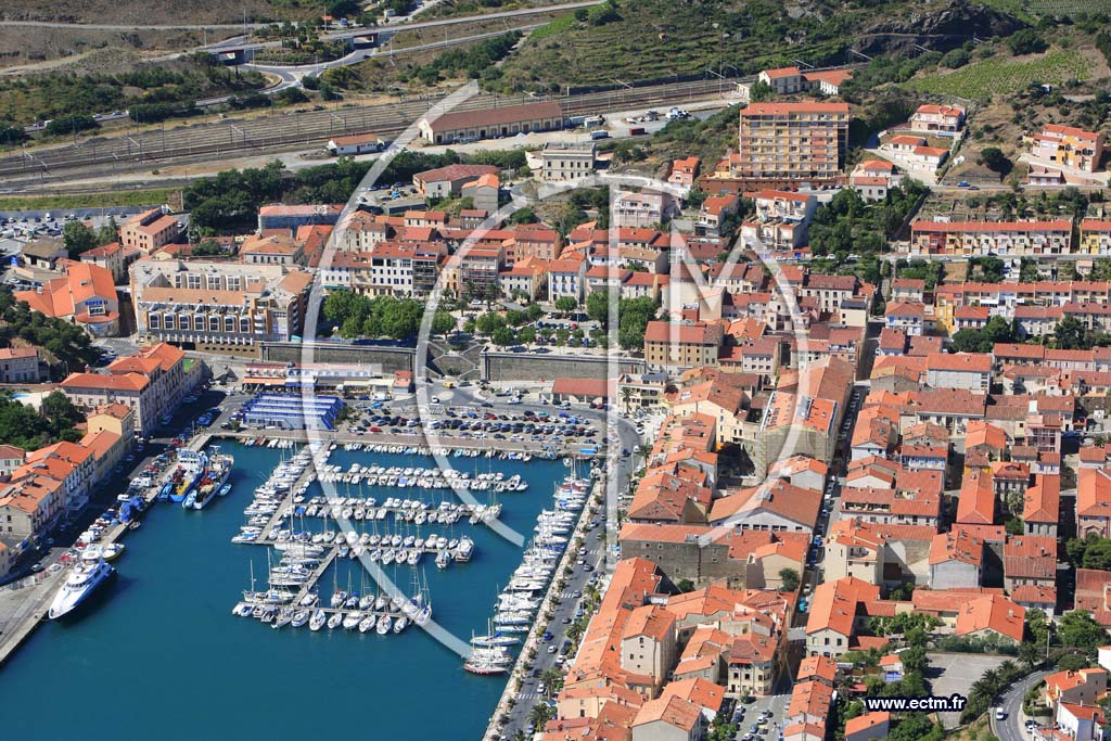 Photo arienne de port vendres