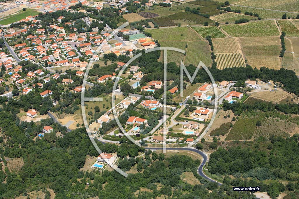 Photo arienne de villelongue dels monts
