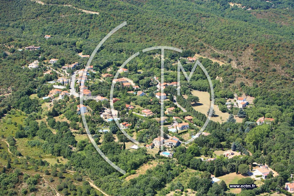 Photo arienne de villelongue dels monts