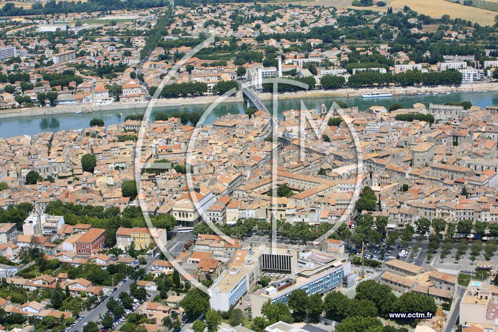 Photo arienne de Arles