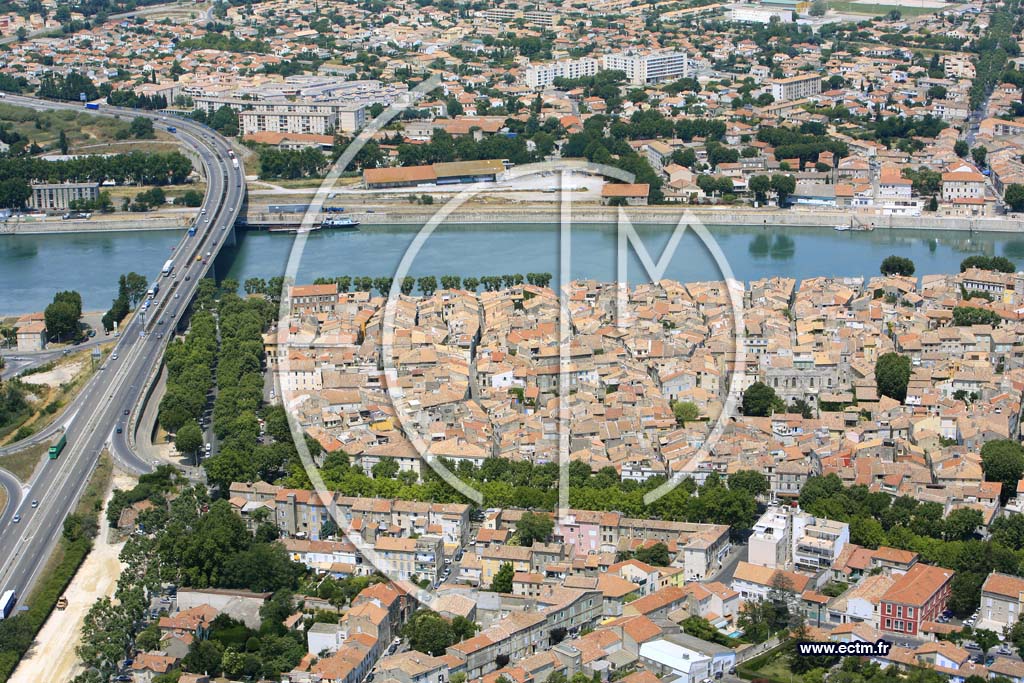 Photo arienne de Arles