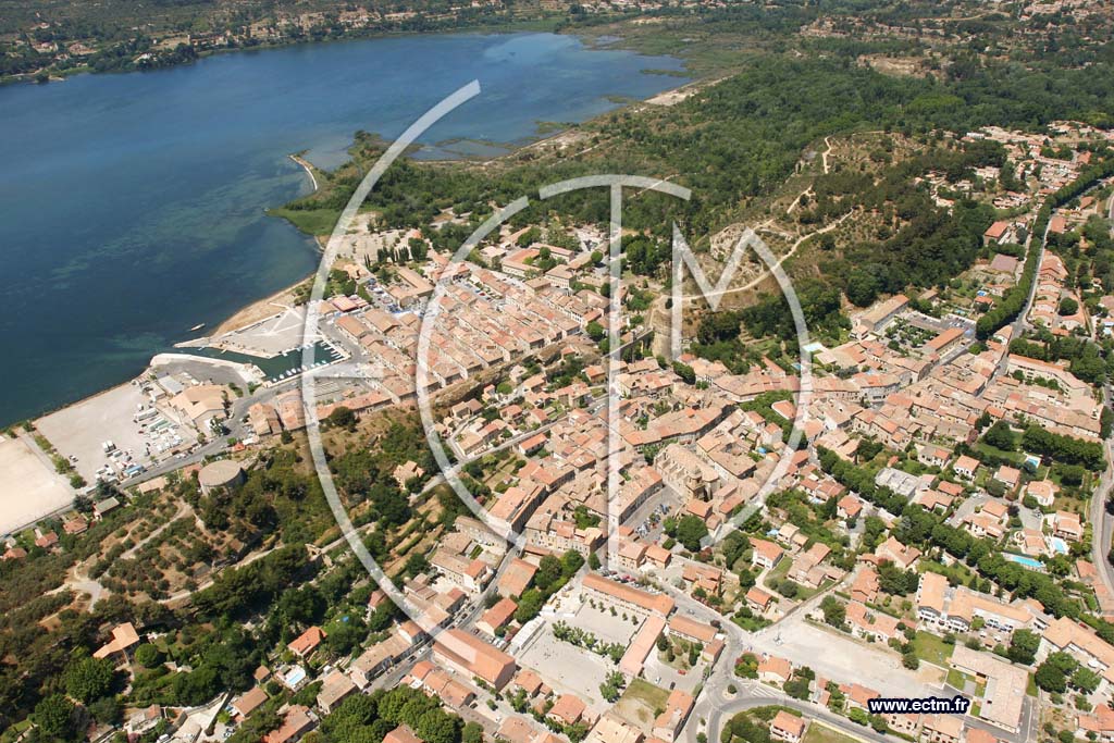Photo arienne de Saint Chamas