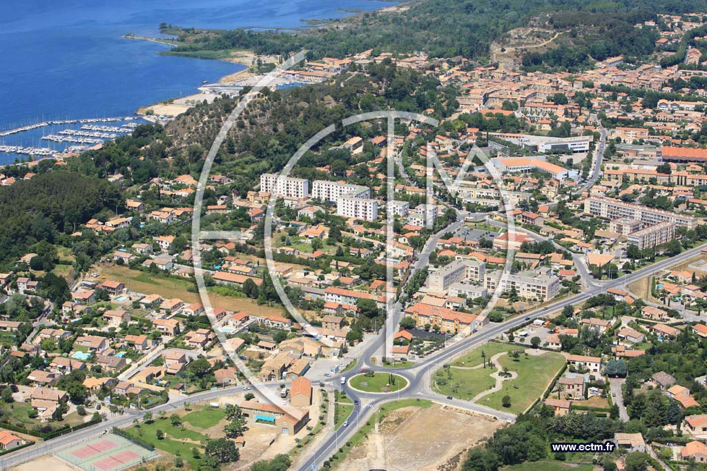Photo arienne de Saint Chamas
