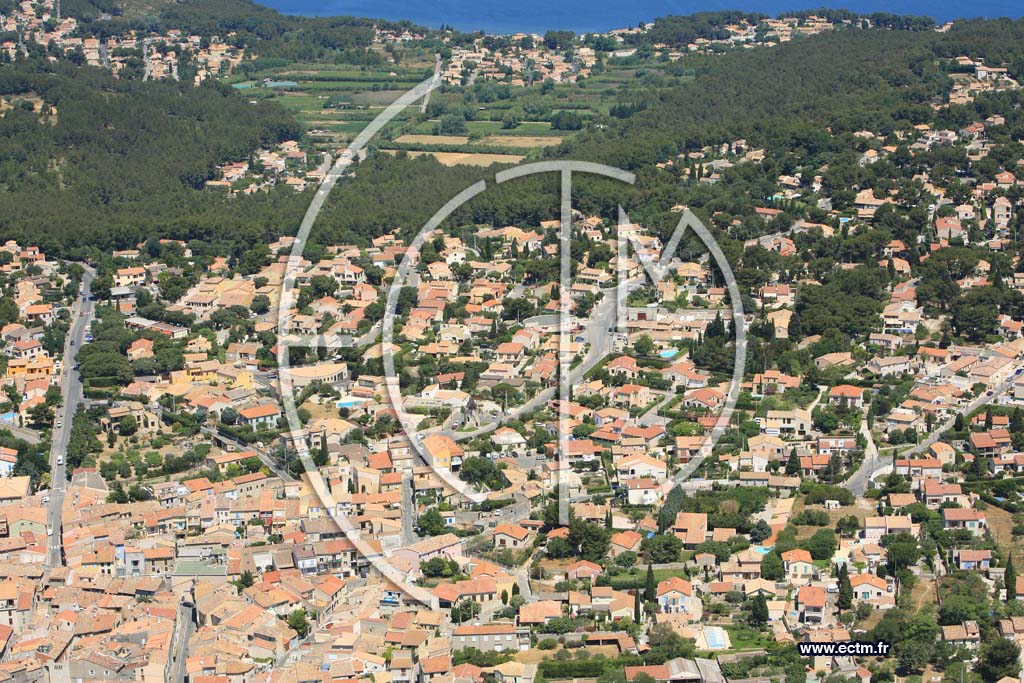 Photo arienne de Saint Mitre les Remparts