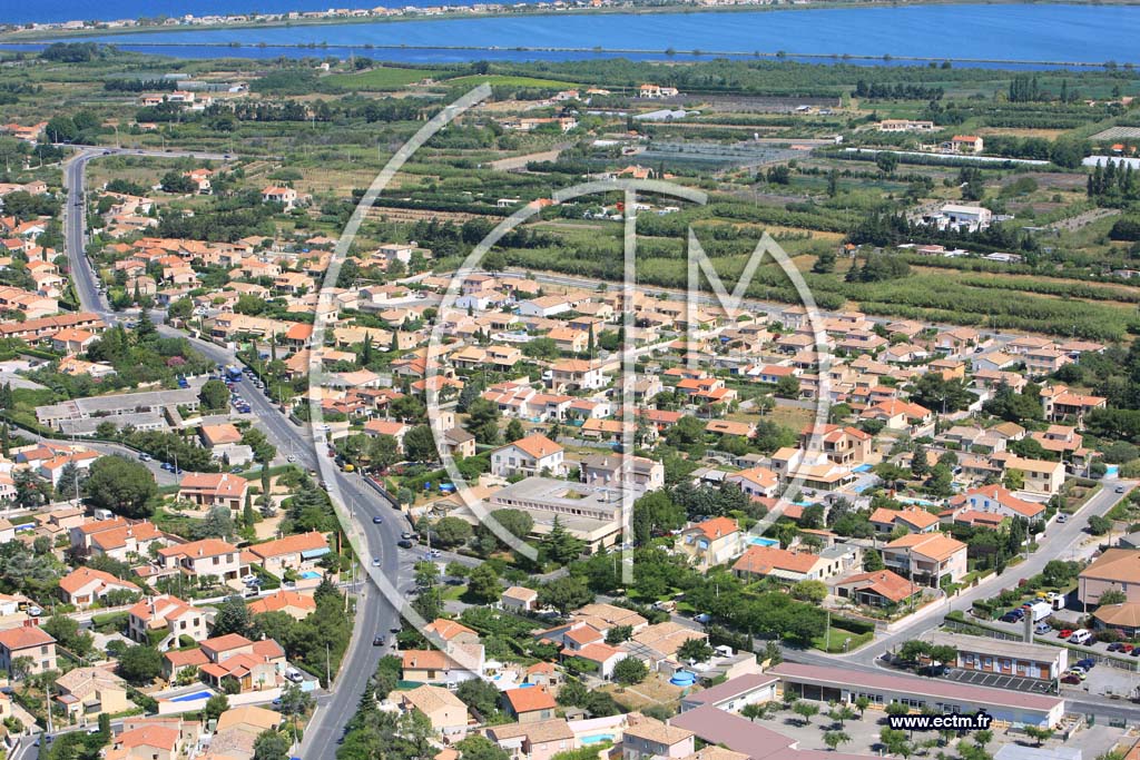 Photo arienne de Chateauneuf les Martigues