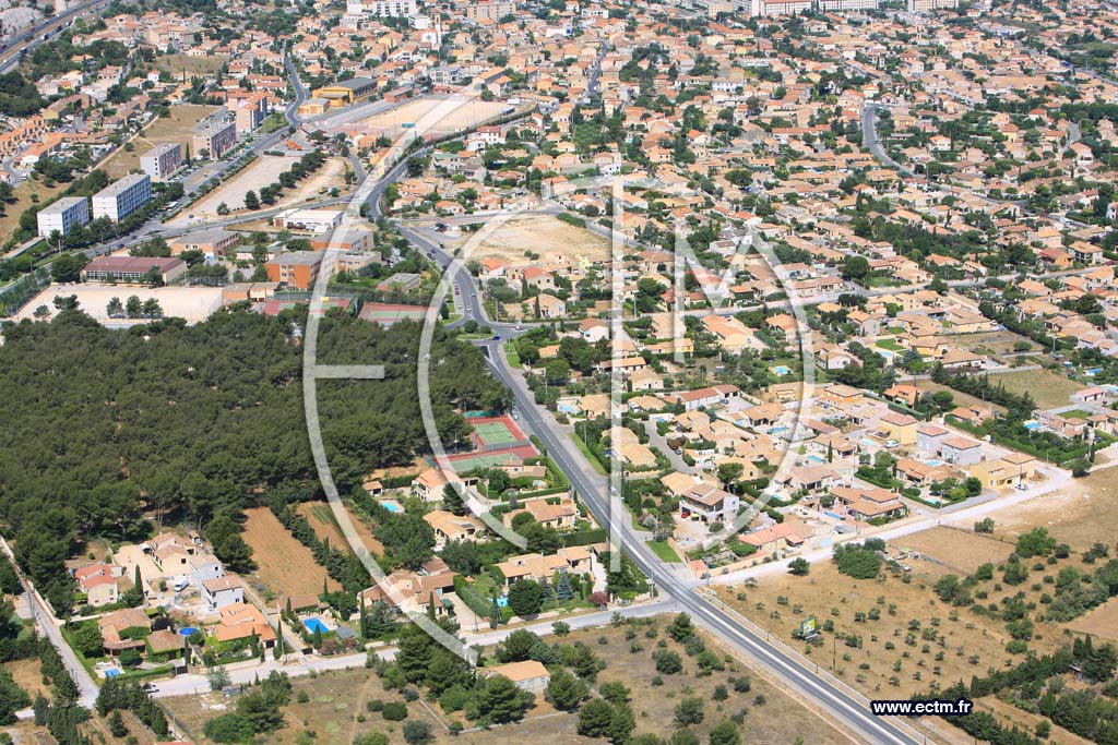 Photo arienne de Chateauneuf les Martigues