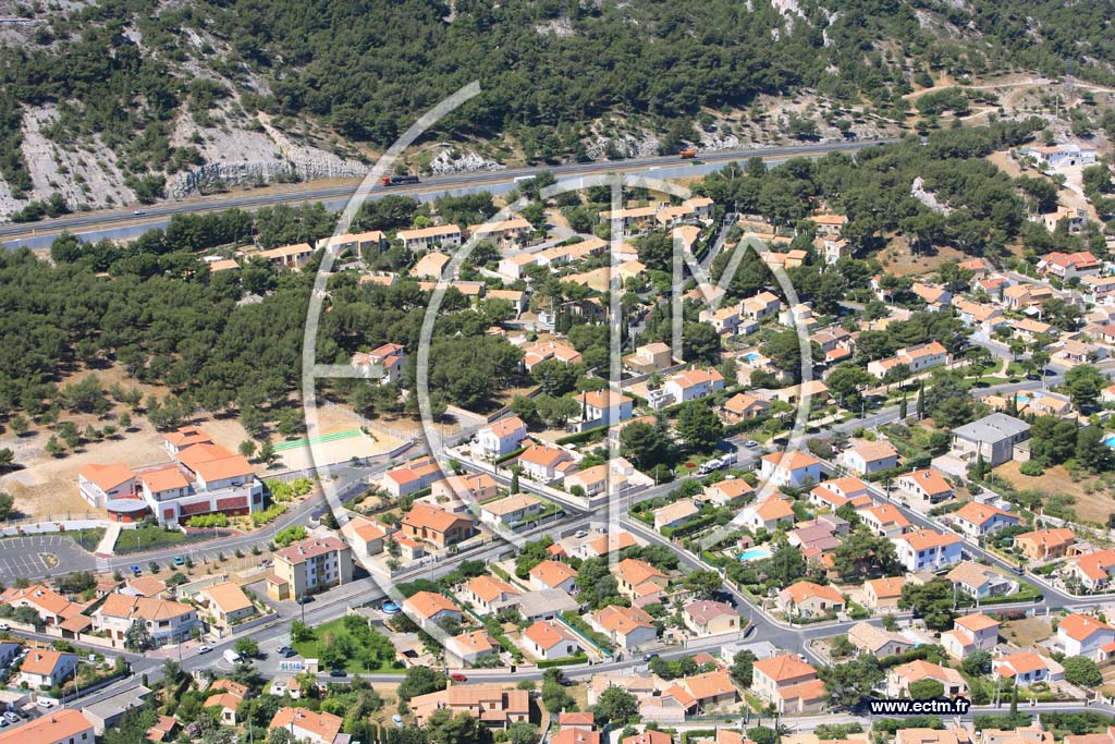 Photo arienne de Chateauneuf les Martigues
