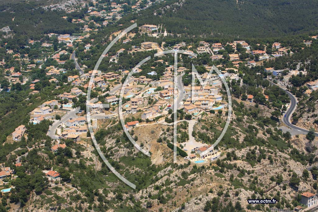 Photo arienne de Ensues la Redonne
