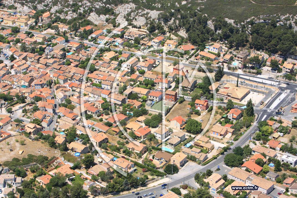 Photo arienne de Ensues la Redonne